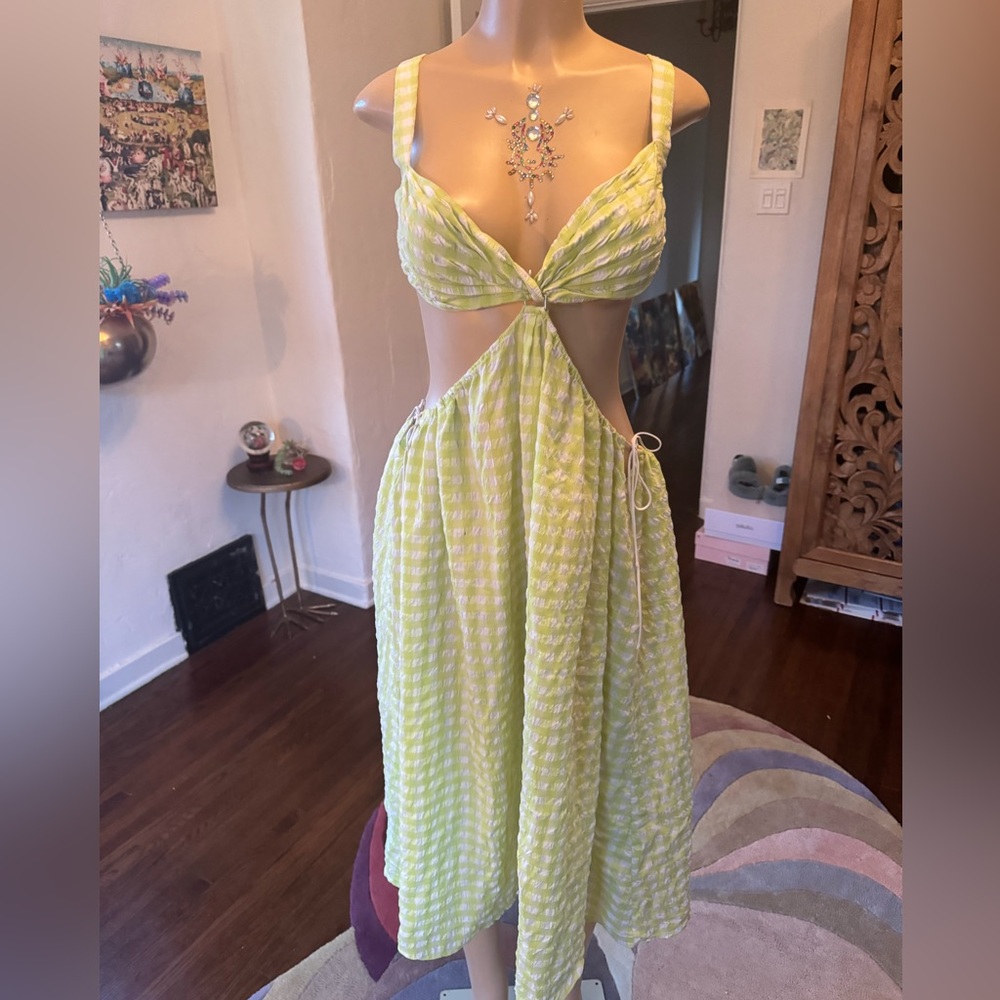 NWOT white and green gingham sexy cut out backless midi dress size M